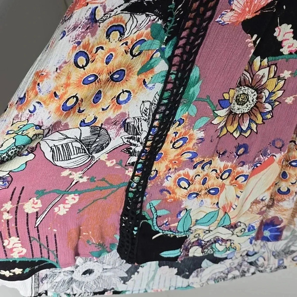 {V Christina} Mixed Print Floral Lace Blouse - Size Medium - Picture 7 of 12